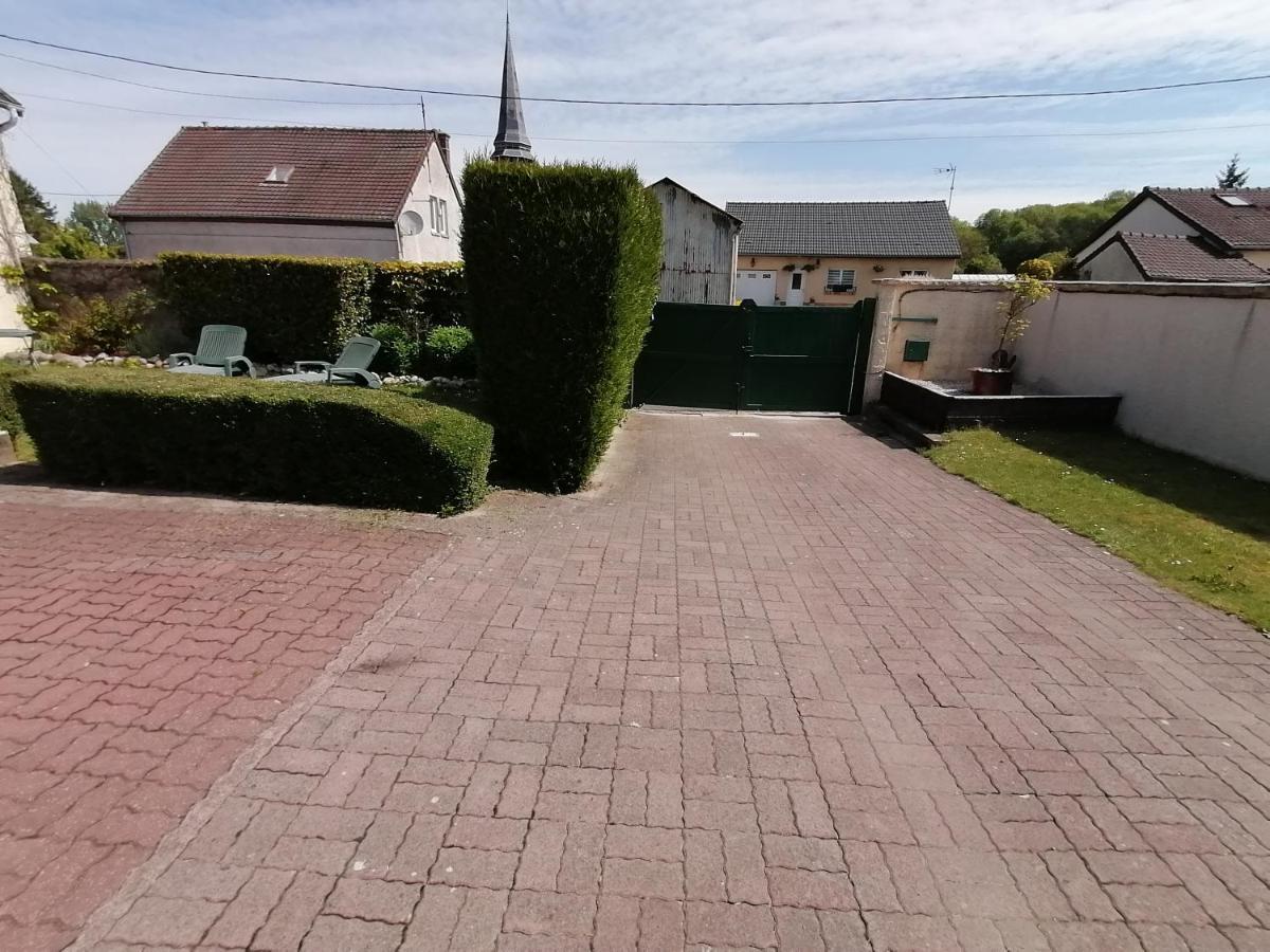 فيلا La Cle Des Champs Longueval المظهر الخارجي الصورة